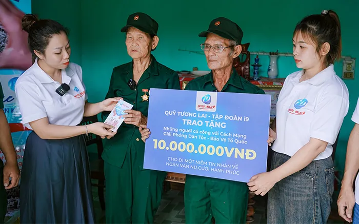 Hỗ trợ khách hàng 24/7 F8BET8